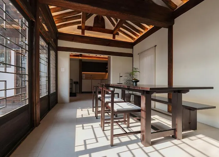Near Gyeongbokgung Palace Private Hanok