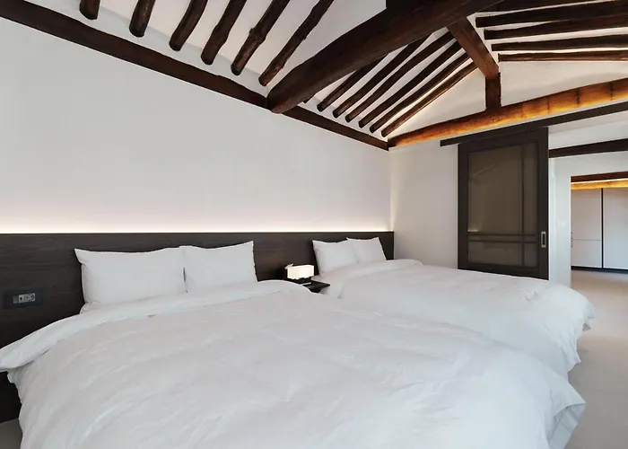 Villa Near Gyeongbokgung Palace Private Hanok Seul