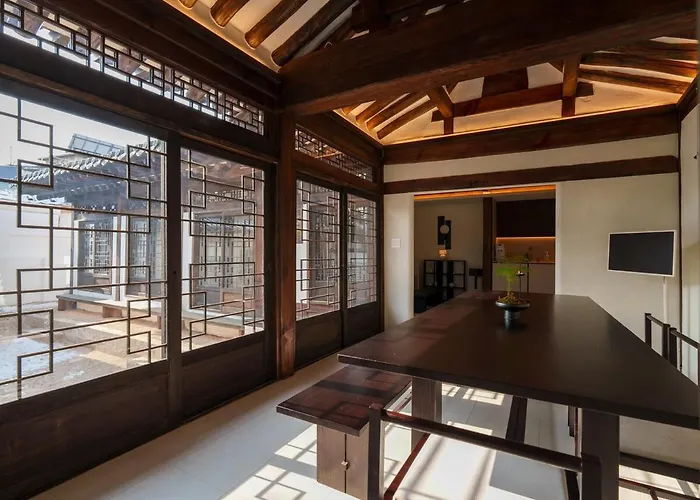 Villa Near Gyeongbokgung Palace Private Hanok