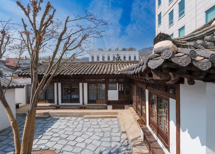 Near Gyeongbokgung Palace Private Hanok Seul